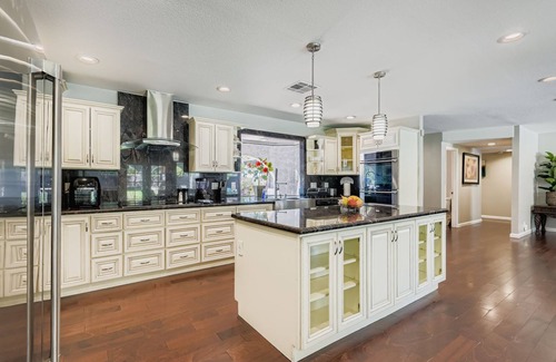 Rainbow Park Casa | Immaculate single story 4 bedrooms with pool and hot tub