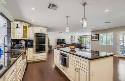 Rainbow Park Casa | Immaculate single story 4 bedrooms with pool and hot tub