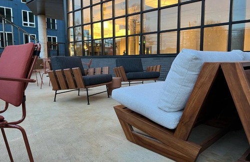 East Nashville Casa | Immerse in Art at Trendy Guest House with Stunning Skyline Views & Rooftop Bar