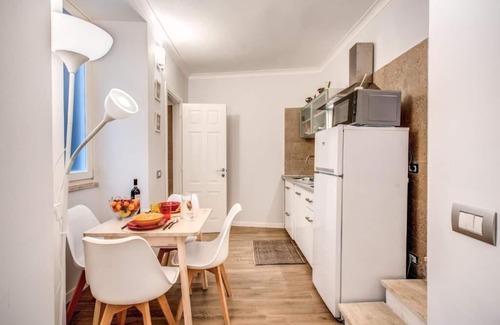 Campitelli Apartamento | Imperial Forums | Trevi Fountain 8-minute walk | Terrace | Wash & Dry