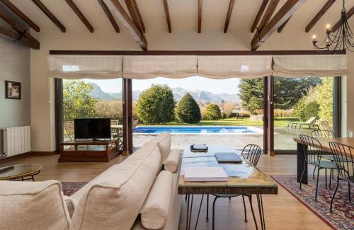 La Cavada Casa | Impresionante villa entre mar y montaña