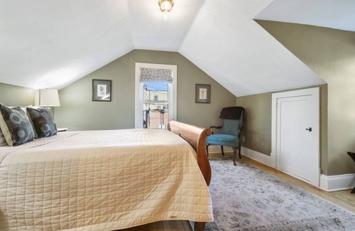 Sturgeon Bay Hotel | Impressive Queen suite, 2 person Jet tub, downtown