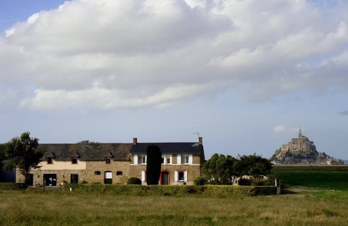 Pontorson Cabaña | Gîte " Le Gabion "-Gîte-Baño privado con ducha-Vista a lugar emblemático