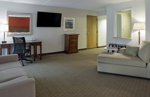 South Portland Hotel | Independents Long Creek Hotel by IHG