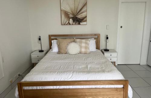 Dolphin Heads Complejo | Indulge Beachfront at Dolphin Heads Resort - Lousha Bach