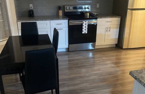 Irondale Casa | Indulge in Serenity: Elegant 4 bedroom Haven, Jonesboro's Finest Stay Experience