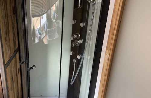 Saint-Christol-Les-Ales Apartamento | Industrial studio in the Cévennes