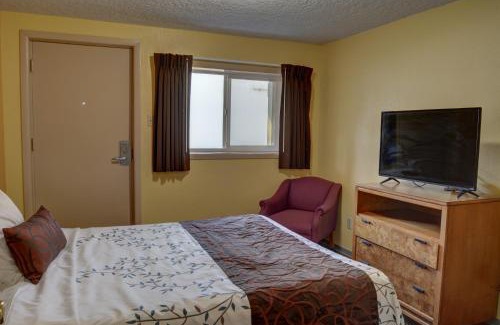 Pleasant Valley Hotel | Inn at Salmon Creek