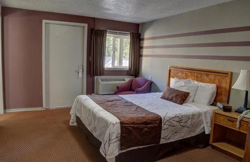 Pleasant Valley Hotel | Inn at Salmon Creek