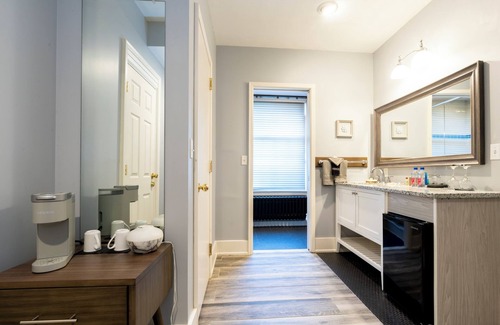 Central Business District Hotel | Inn on Broadway