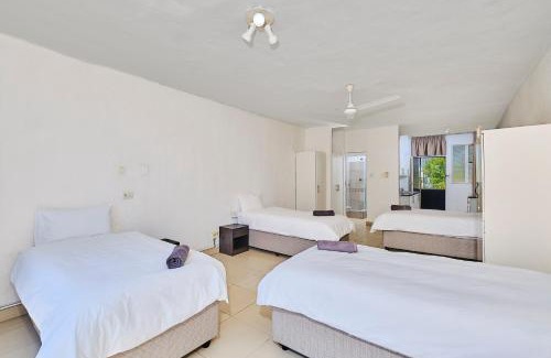 Greater Johannesburg Metropolitan Area Hotel | Inn & Out Sandton Park