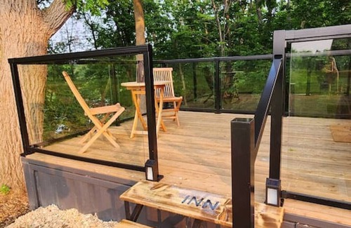 Lincoln Apartamento | Inn The Orchard, Valley View, Modern Container