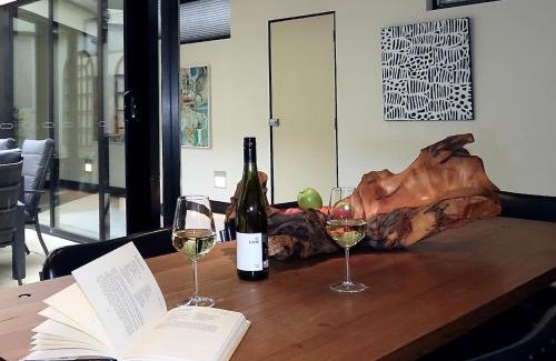 Hobart Central Business District Casa | Inner City Executive Living