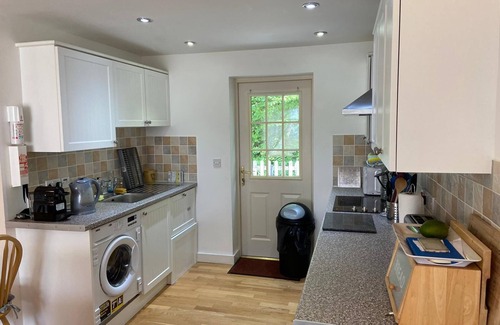 Davidstow Cabaña | Inny Glade. Tranquilo y espacioso bungalow junto al arroyo. Norte de Cornwall.