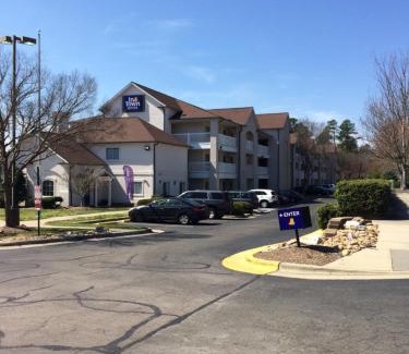 Northeast Raleigh Hotel | InTown Suites Extended Stay Raleigh NC- Capital Blvd