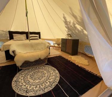 Muhu Otro | Intsu Royal Kadakametsa Glämp