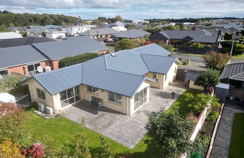 Invercargill Casa | Invercargill Quiet in the Court