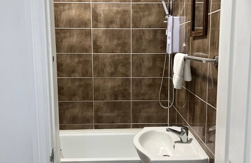 Clayhall Apartamento | Inviting 2-bed Apartment in Ilford