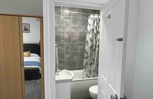 Clayhall Apartamento | Inviting 2-bed Apartment in Ilford