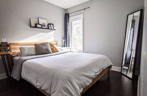 Cabbagetown South Casa | Inviting 2BR Townhouse w/2 WFH Setup + WiFi