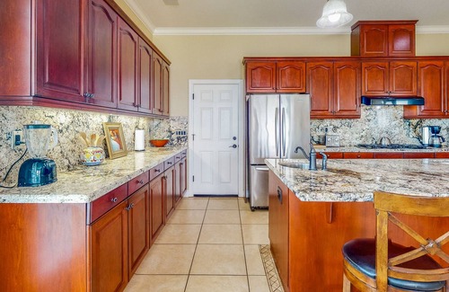 Victor Casa | Inviting Home on 2.5 acres, Near Vineyards