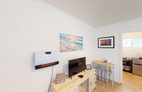 Kings Beach Chalet De Esquí | Inviting hotel with lakeview, golf, skiing, WiFi, & Netflix