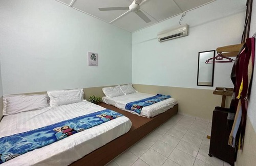 Simee Casa | Ipoh Canning Garden Simple House 4R3B 12pax SY19