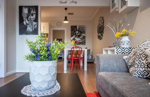 Somerton Park Villa | Irene's Seaside Villa