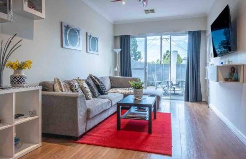 Somerton Park Villa | Irene's Seaside Villa