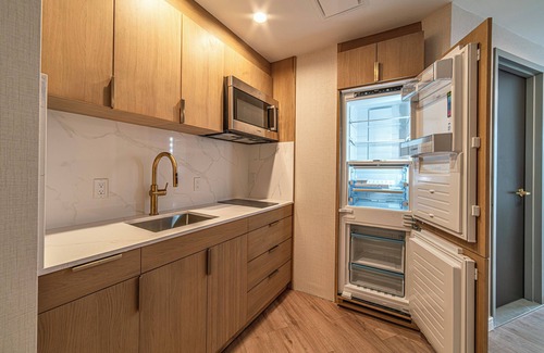 Coolidge Corner South Side Hotel | Iris Hotel Boston