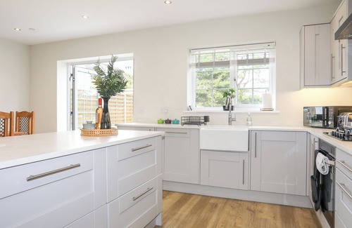 Llangefni Cabaña | ISCOED, pet friendly, country holiday cottage in Llangefni