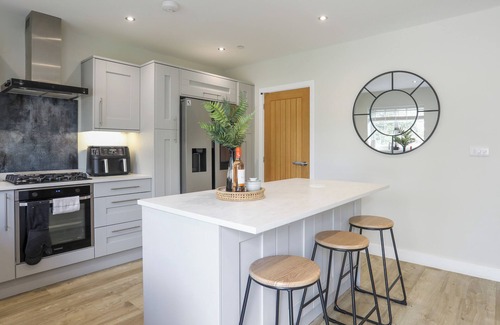 Llangefni Cabaña | ISCOED, pet friendly, country holiday cottage in Llangefni