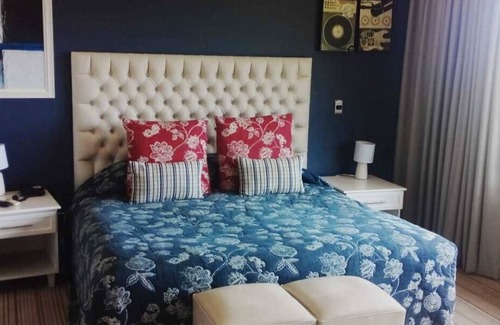 Isipingo Beach Hotel | Island Hotel