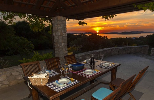 Sibenik Cabaña | Casa Oh La La!Isla tranquila donde no se necesita tu coche!