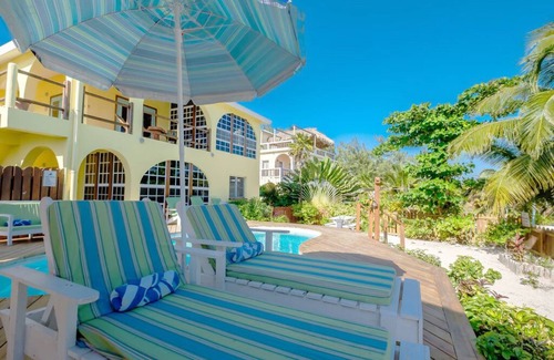 Boca Ciega Casa | Estilo de la isla, vida relajada, frente al mar, piscina, muelle y ducha al aire libre