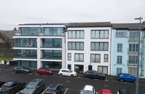 Portrush Apartamento | Island View