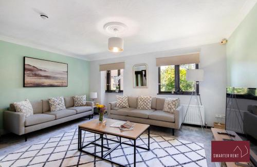 London Borough of Hounslow Apartamento | Isleworth - 4 Bed Modern House