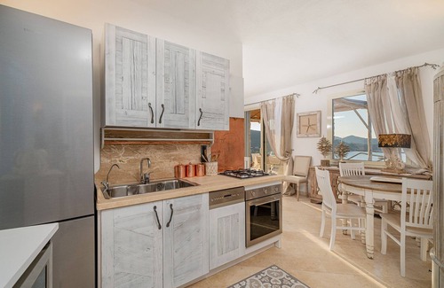 Torre delle Stelle Villa | 3 Suites - 14 places in VILLA ORCEHSTRA SUL MARE