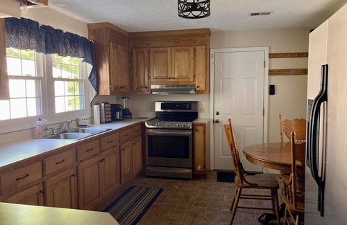 Easley Cabaña | Charming 3-bedroom country cottage in beautiful Dacusville area