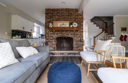 Holland Casa | Ivy Cottage/Kids Friendly/Giant Theater/Air Hockey/Walk2Beach