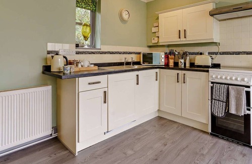 Llanfyrnach Casa | Ivy Cottage - Wellstone