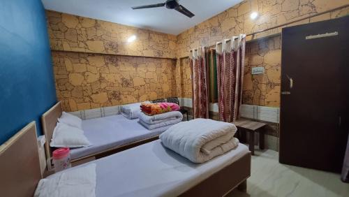 Gobind Dham Hotel | J M S Guest House