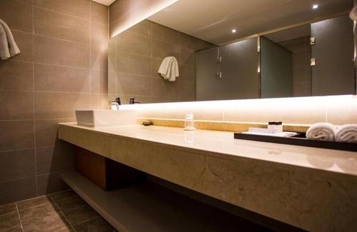 Jinju Hotel | J Square Hotel