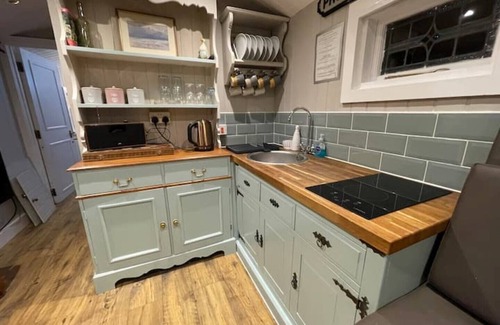 Lytchett Matravers Casa | Jabba the Hut