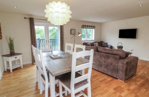 Brigg Casa | James Ville Marina Lodge 14