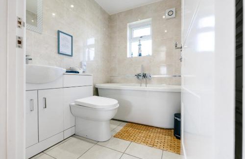 Brigg Casa | James Ville Marina, Lodge 9