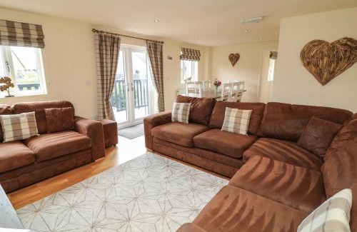 Brigg Casa | James Ville Marina Lodge 9