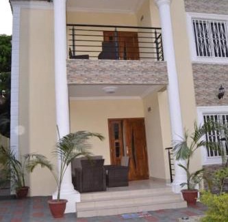 Serrekunda Villa | Janha's Senegambia Villa Holiday Rental With Free Wifi