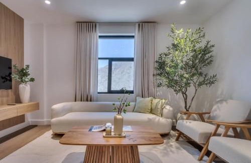 Khor Fakkan Apartamento | Japandi Mountain Escape