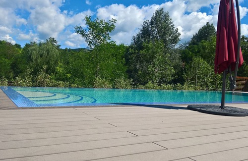 Izvoranu Cabaña | Jardine Hills Merlot Cottage